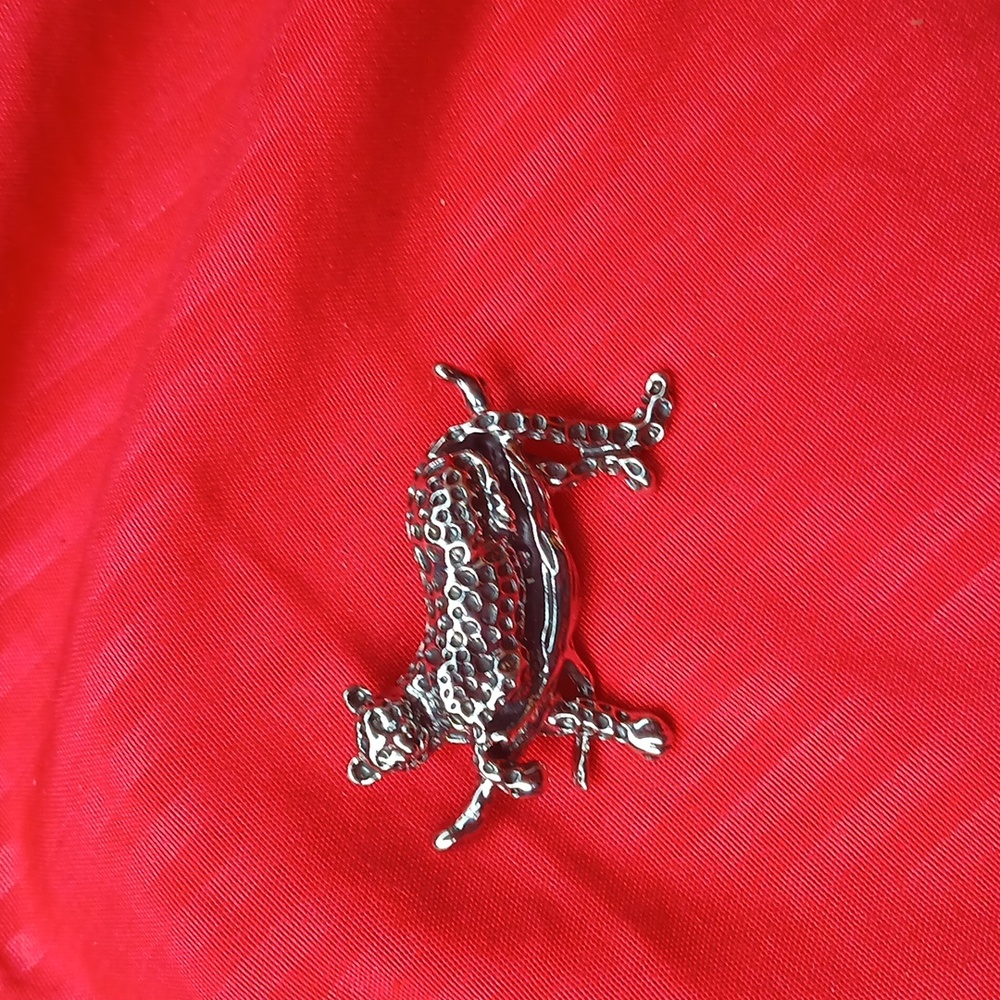 Silver Leopard Brooch